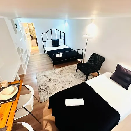 Flat, Location In Town Lissabon