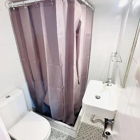 Apartament Flat, Location In Town *